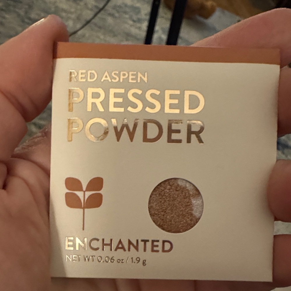 Red Aspen Enchanted Pressed Powder Eyeshadow - ENCHANTED